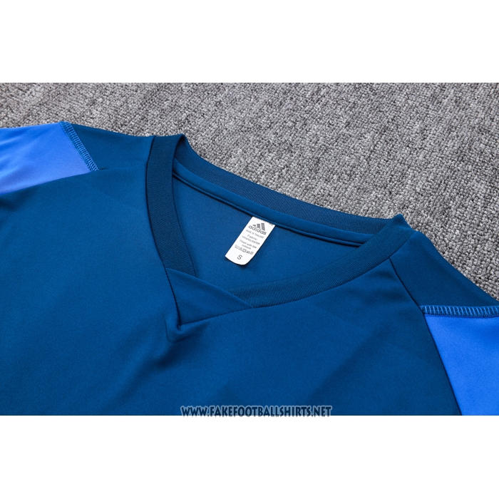 Tracksuit
 Manchester United Short Sleeve
 2023-2024 Blue
 - Shorts

